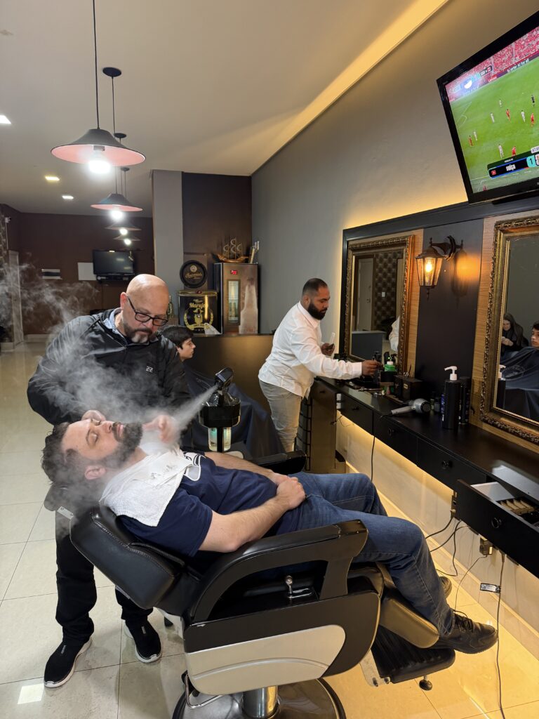 Barbeiro em Meia Praia, Itapema - SC | Marujos Barbearia — barbearia em Meia Praia, Itapema - SC