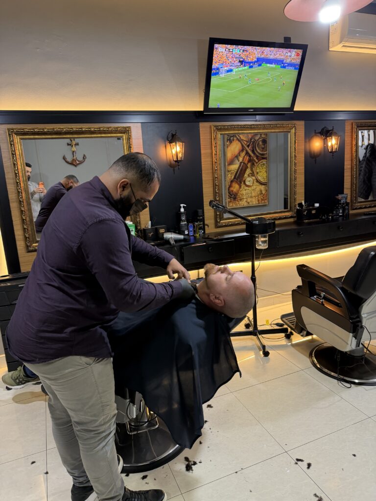 Barbeiro em Meia Praia, Itapema - SC | Marujos Barbearia — barbearia em Meia Praia, Itapema - SC