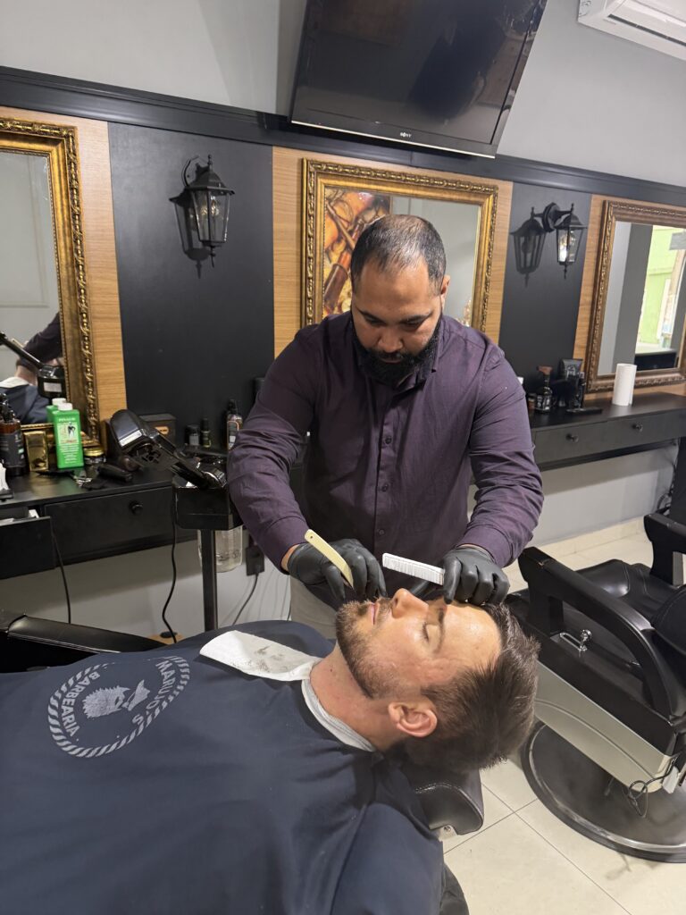 Barbeiro em Meia Praia, Itapema - SC | Marujos Barbearia — barbearia em Meia Praia, Itapema - SC