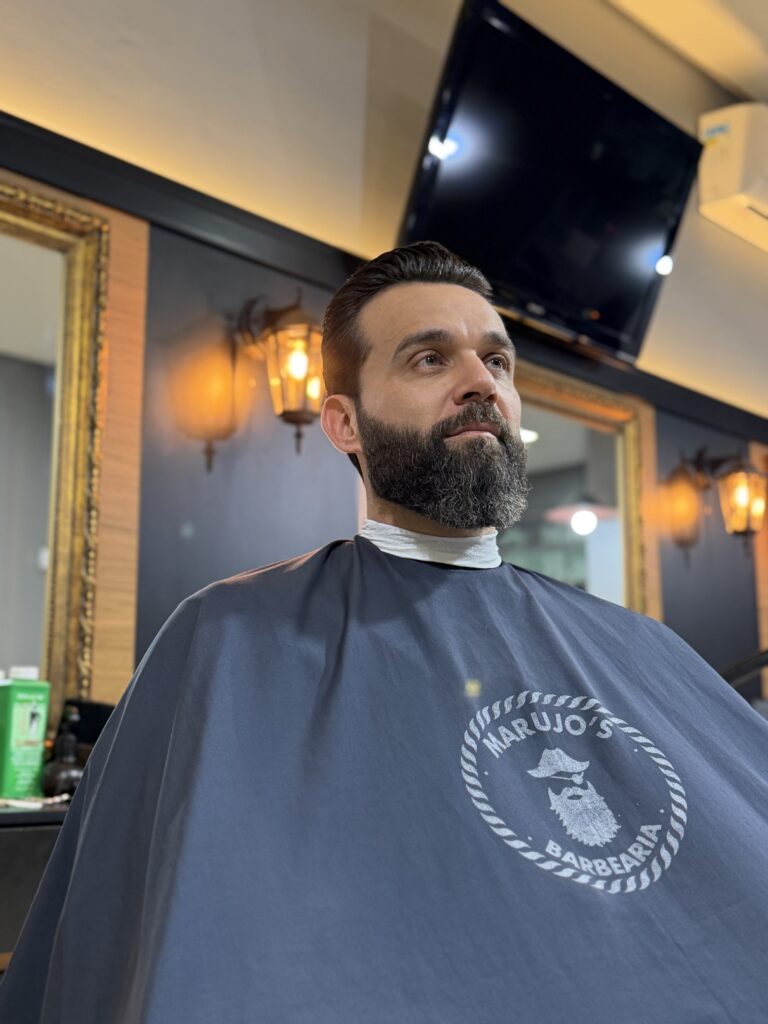 Barbeiro em Meia Praia, Itapema - SC | Marujos Barbearia — barbearia em Meia Praia, Itapema - SC