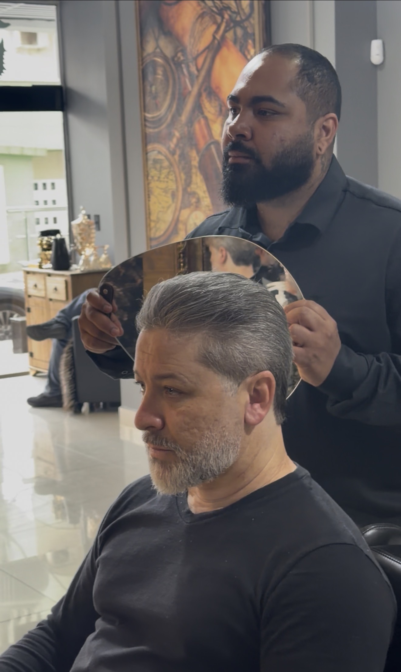 Gel ou Pomada: Qual Usar Depois do Corte em Meia Praia Itapema | Marujos